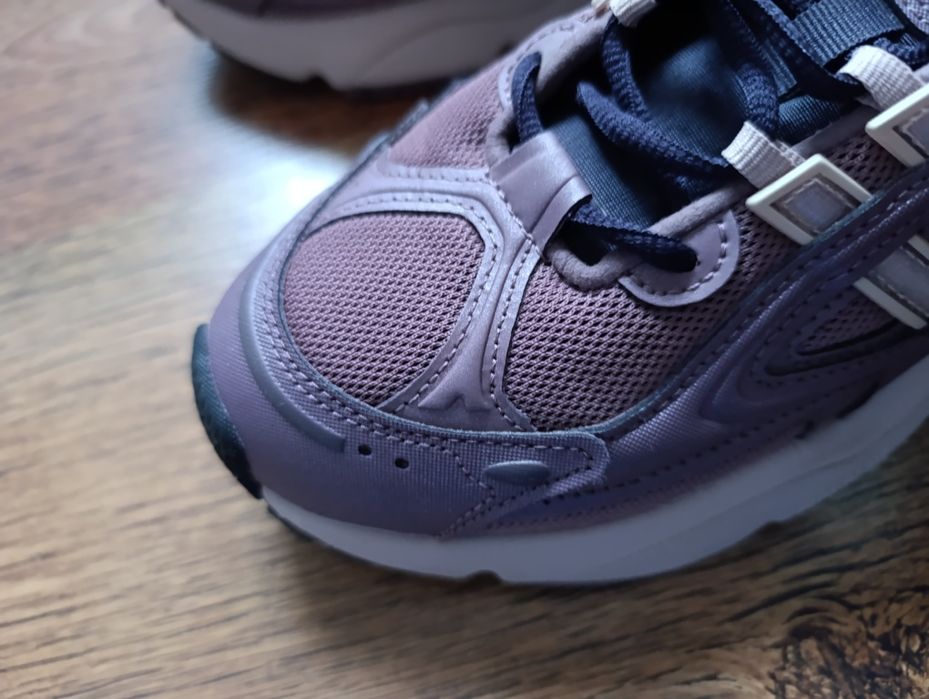 Adidas Ozmillen 39, кросівки 38.5 коричневі 24.5см кроси осінь 38