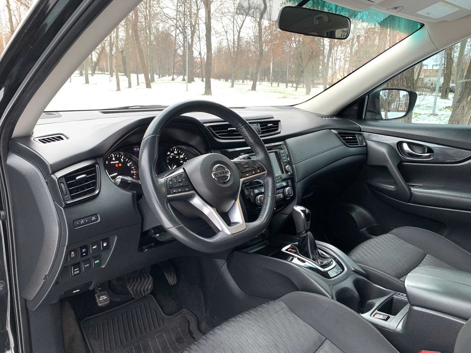 Nissan Rogue полный привод SV AWD 2017 года!
