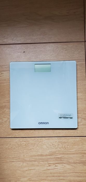 Ваги напольні omron Hn 286