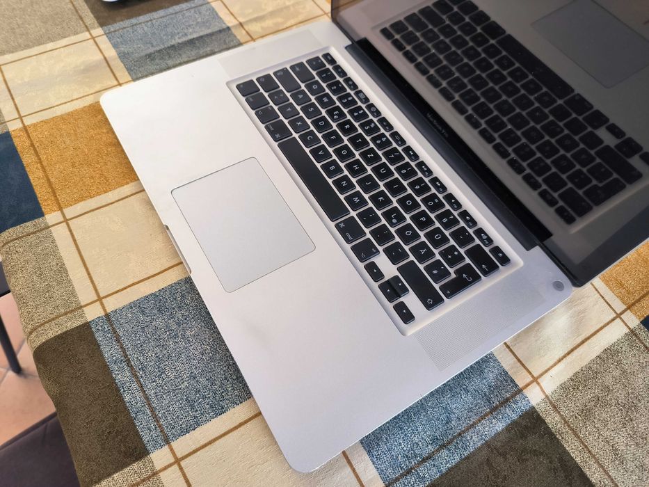 Conjunto Apple MacBook Air + Apple MacBook Pro