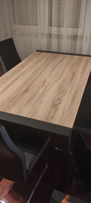 Mesa de jantar extensível + 6 cadeiras