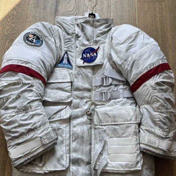Balenciaga nasa parka