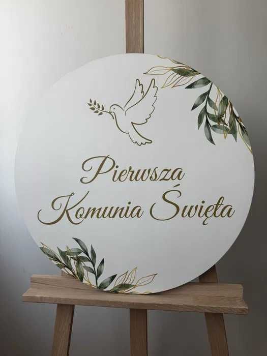 Koło tablica powitalna dekoracje kościoła sali Pierwsza Komunia Święta