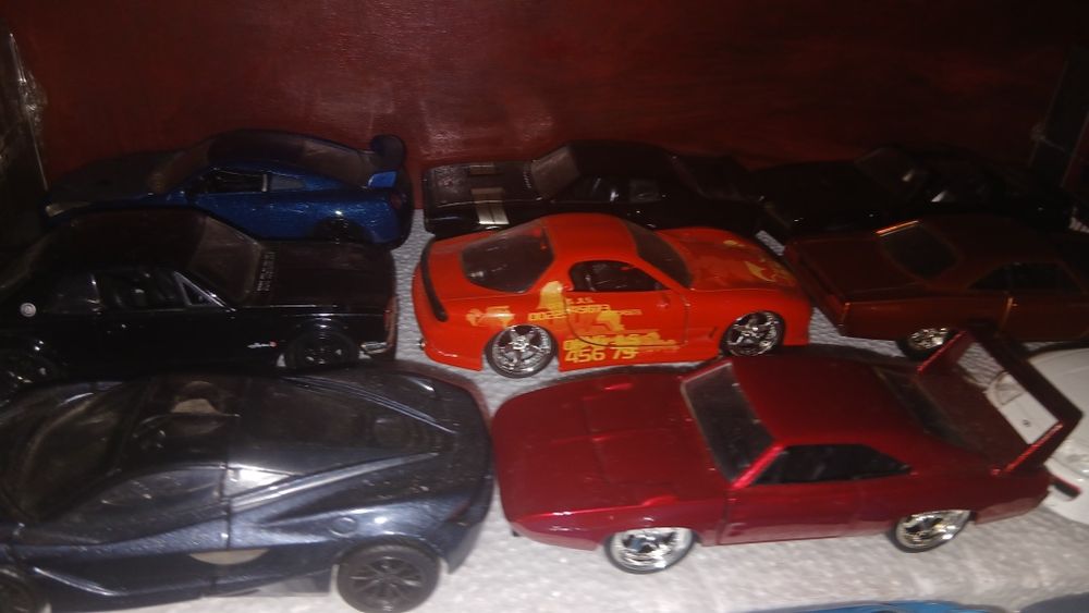 Colecao 30 Carro velocidade furiosa por  180 €
