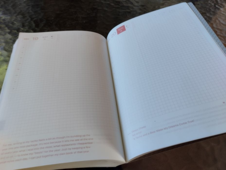 Hobonichi Techo 2026 Cousin  Book format A5, wersja angielska, codzienna