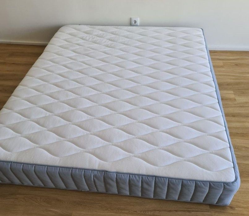 Colchão 180×200 (IKEA VÅGSTRANDA)
