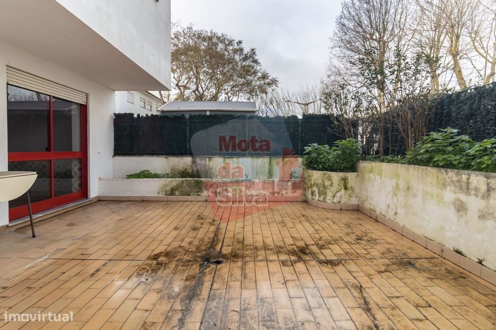 Excelente Apartamento 2 Assoalhadas no Funchalinho