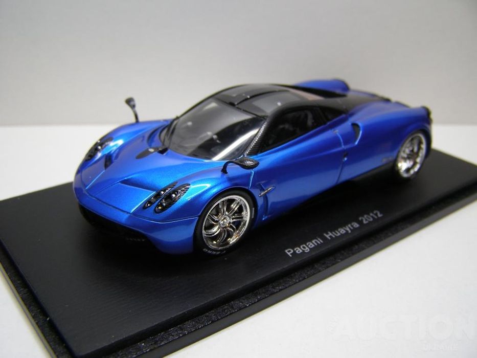 Spark Aston Martin