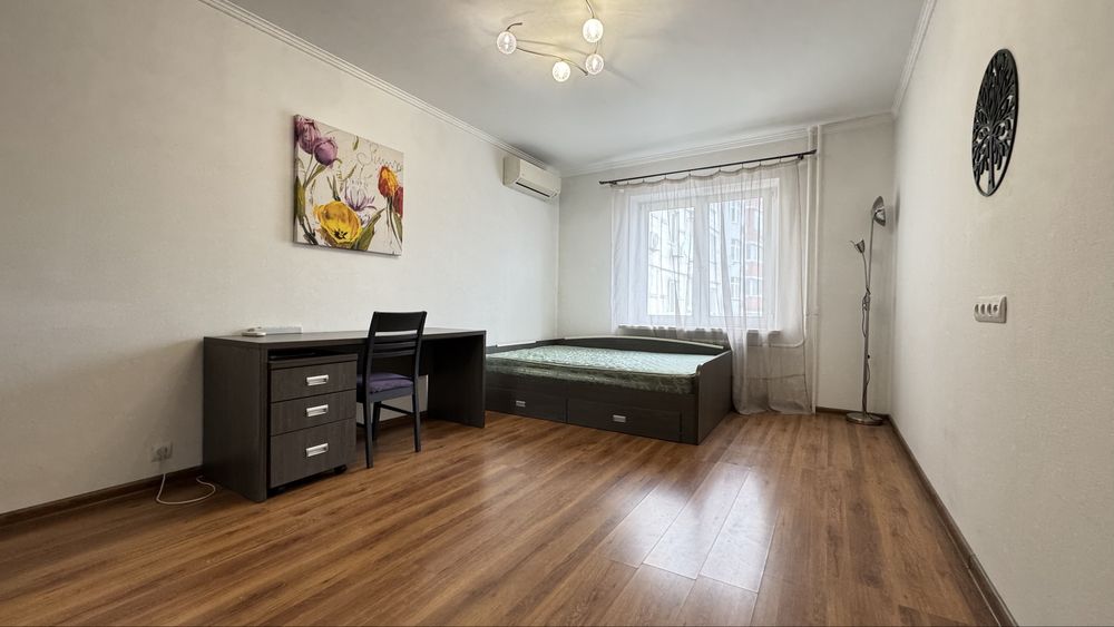 Продаж 3-к.кв 96,2 м.кв Екстер Олександри (Цвєтаєвої Марини) Деснян