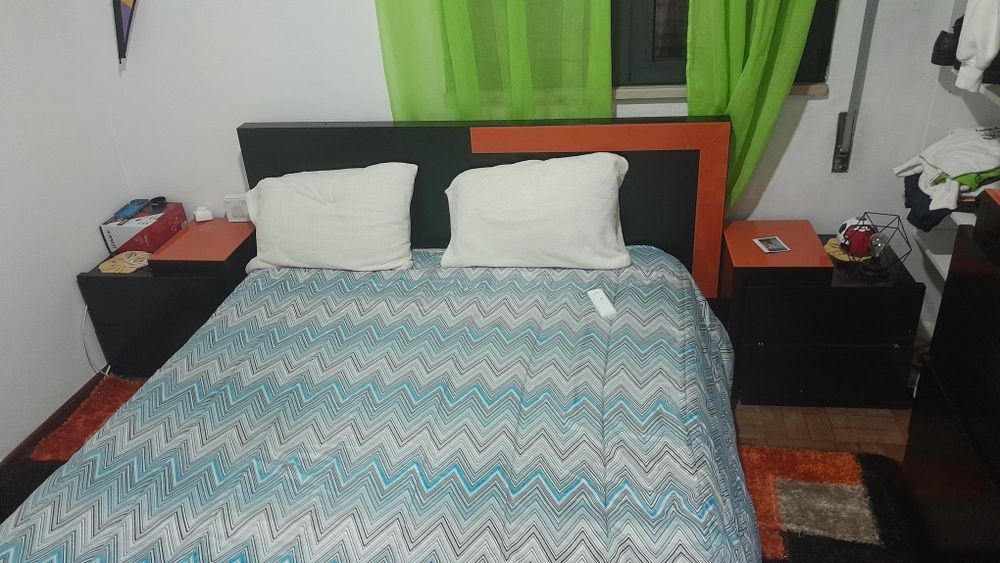 Quarto de casal em bom estado