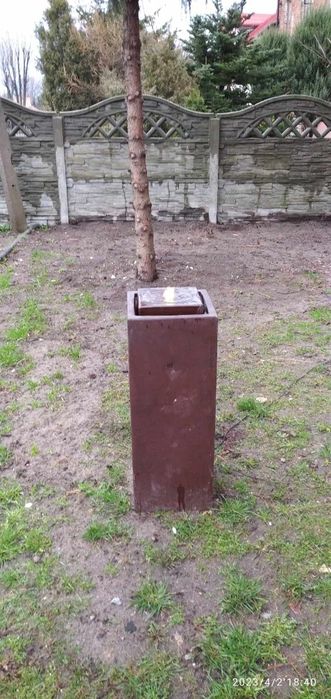 Fontanny i lampy ogrodowe