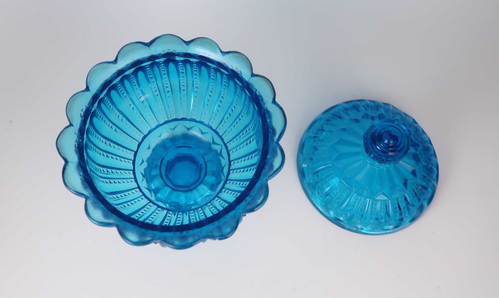 Compoteira em vidro azul Séc. XIX/XX