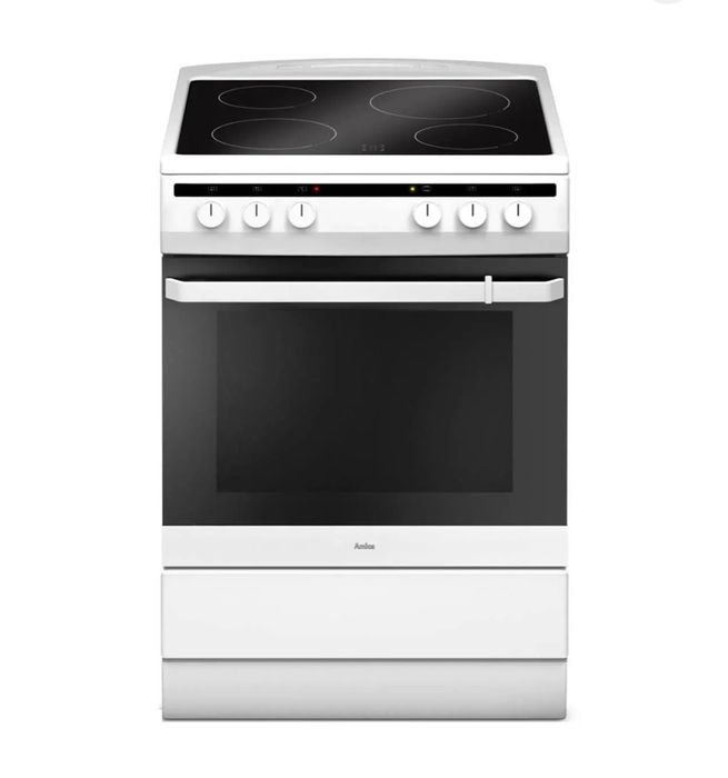 Kuchenka wolnostojąca z piekarnikiem i płytą ceramiczną