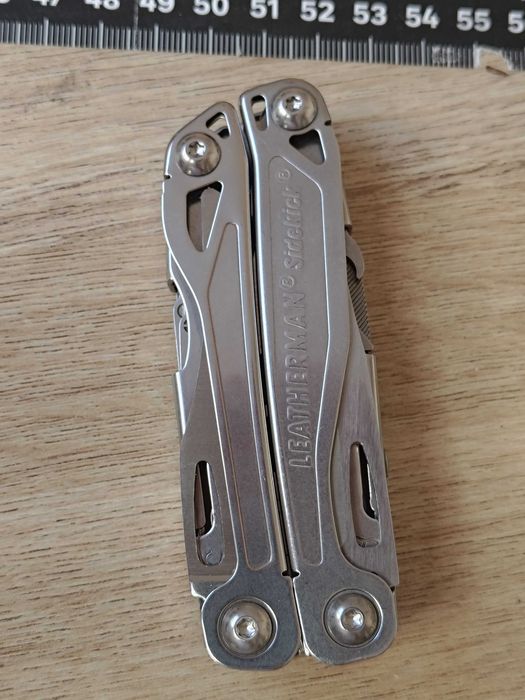 KA21 Multitool Leatherman Sidekick z pokrowcem