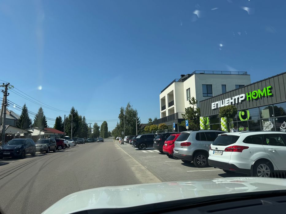 Оренда ПРОДАЖ приміщення 103м2  Глеваха ФАСАД