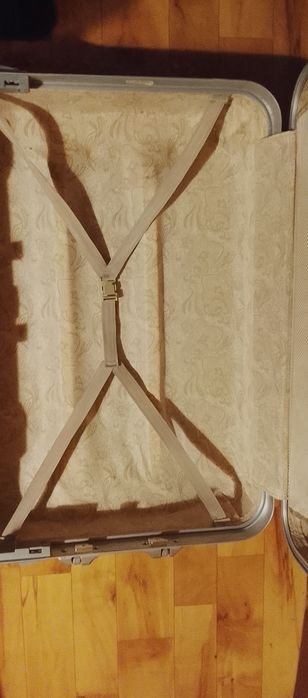 Sprzedam walizkę turystyczną