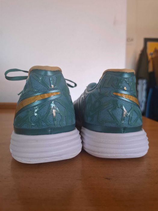 Vendo sapatilhas futsal gato II Nike
