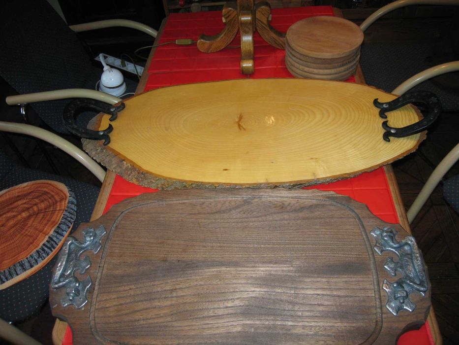 Taca z plastra drewna