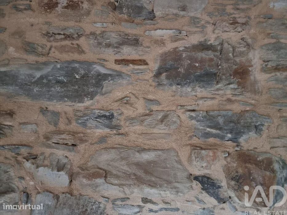 Moradia isolada T3 em Cernache do Bonjardim, Nesperal e Palhais de 202