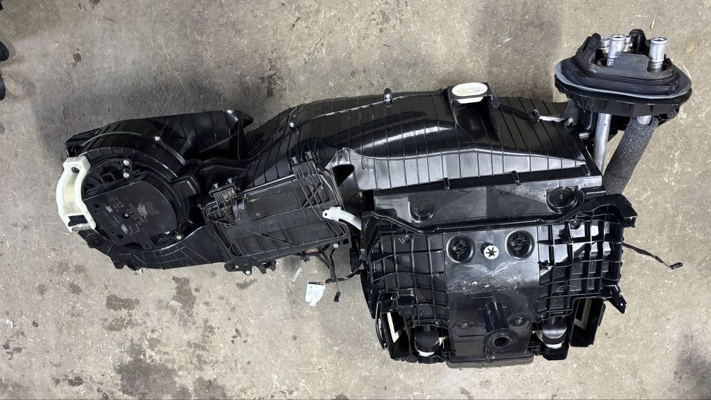 Задня пічка БМВ Х7 G07 комплектна