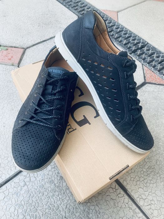 Туфлі на підлітка