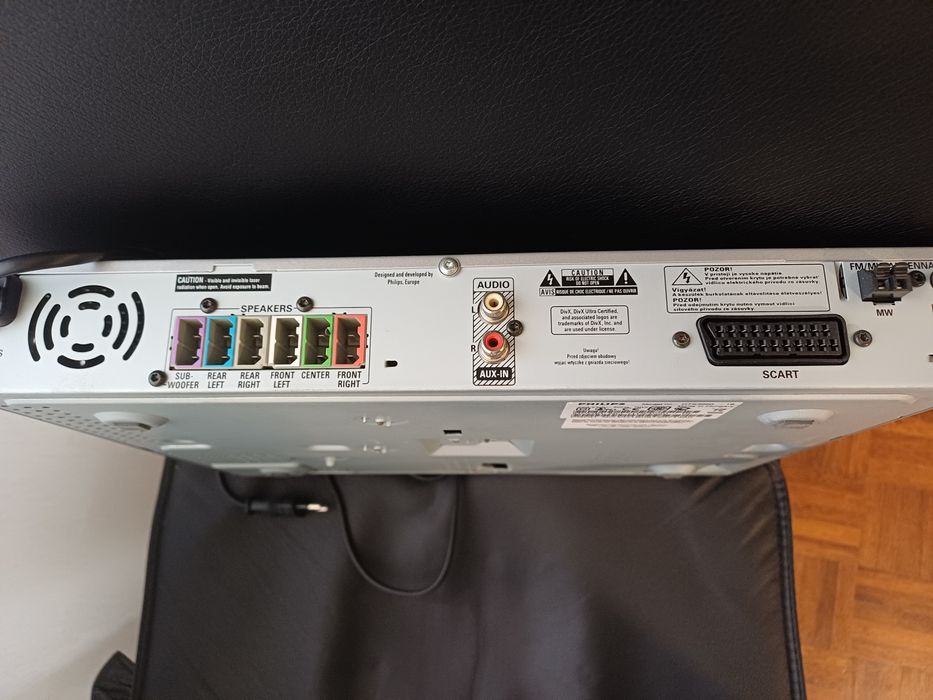 Leitor dvd Philips MTS3050 com 5 colunas e subwoofer