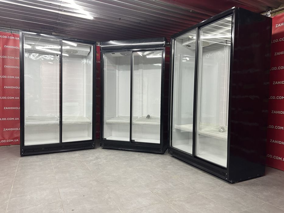 Холодильна вітрина.Вітрини холодильні Холодильник Шафа Витрина Шкаф