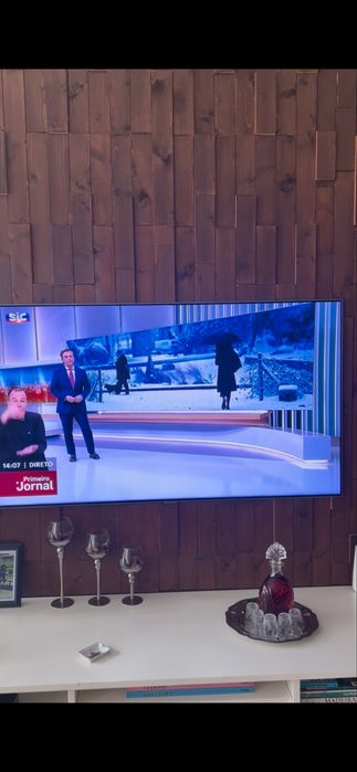 Samsung QLED 55" QE55Q7FN (Para Peças / Ecrã com Linhas)