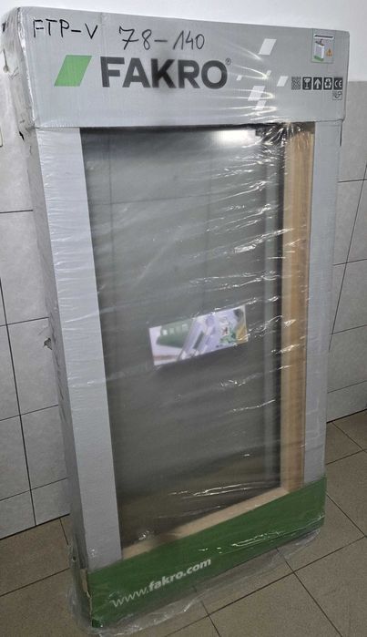 Okna dachowe FAKRO FTP-V 78x140, nowe ramy !!