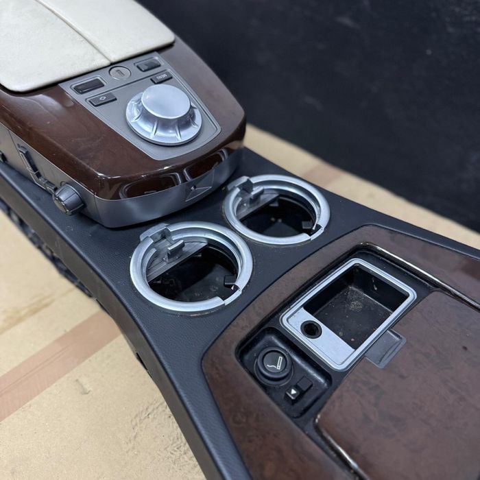 Bmw e65 730i  tunel środkowy schowek podłokietnik cupholder dekor