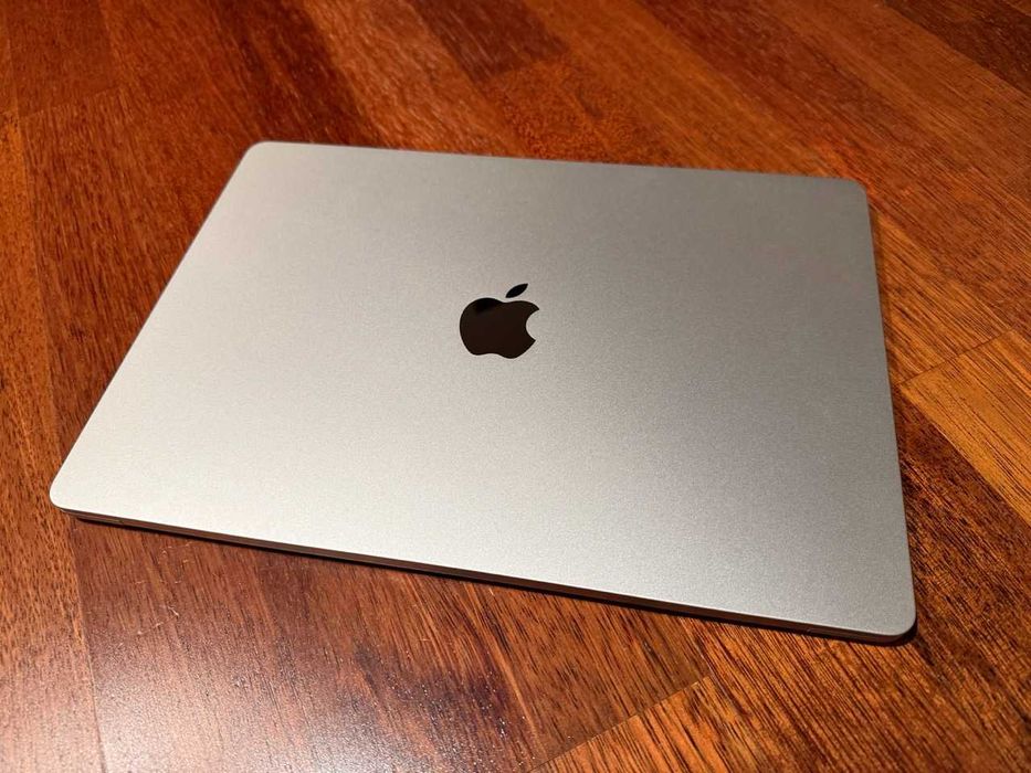 Apple MacBook AIR M2 15" 8GB RAM / 256 GB SSD a2941 perfekcyjny stan