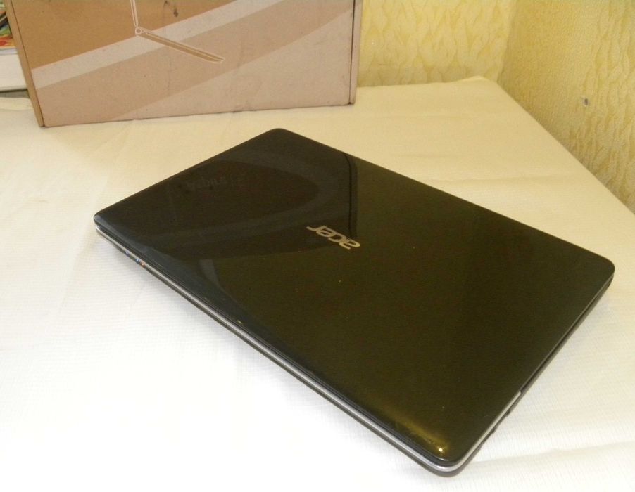 Отличный Acer 15.6" 2 ядра ,intel HD graphics,ОЗУ-6гб, HDD320гб