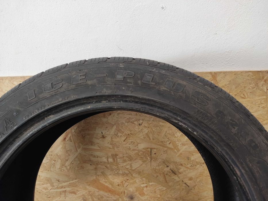 2x245/45R19 Tracmax Ice-Plus S210, 2021 rok, 102V XL, bieżnik 6,1mm