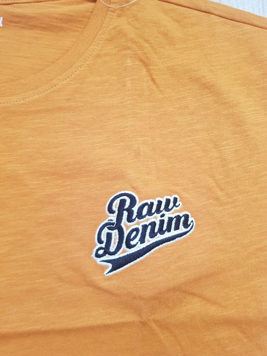 Футболка розмір L