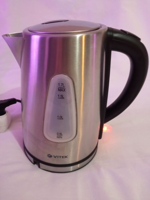 Чайник Vitek 7007