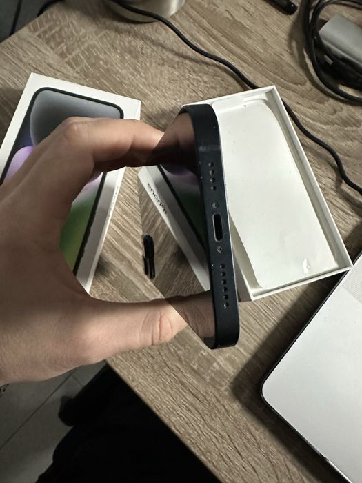 iPhone 14 Plus, оригінал, 256 Гб, батарея 85%