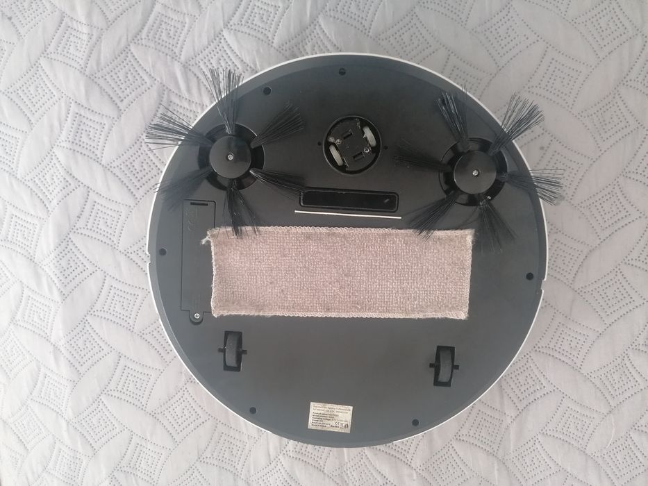 Aspirador robot branco