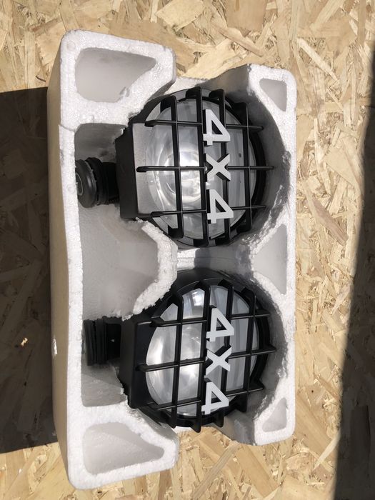 Farois universais para Jeep - Novos