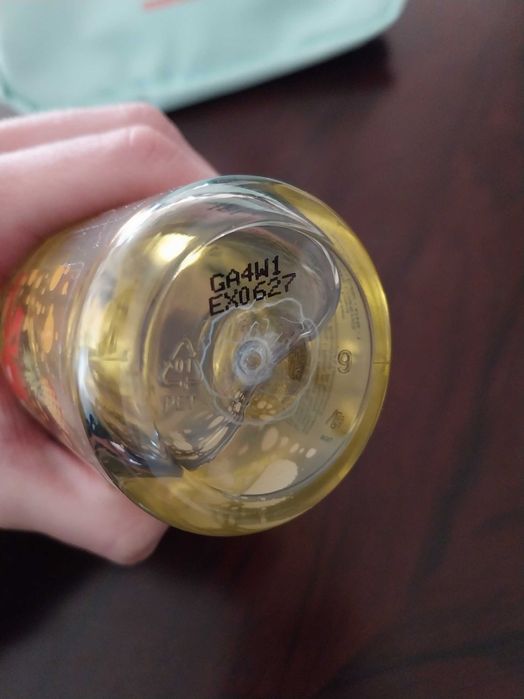 Coffret Oriflame, Bolsa + gel de banho ananás + sabonete milk & honey