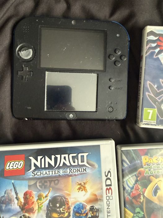 Nintendo 2DS + 4 gry + ładowarka | Komplet