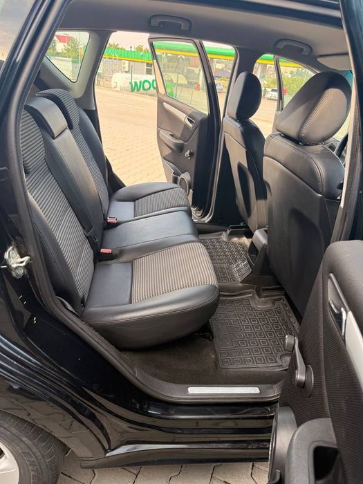 Машина Mercedes a-150