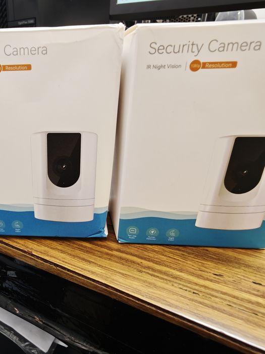 2 câmeras de vigilância
