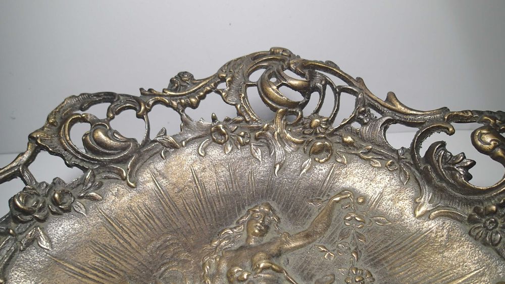 Arte Nova, Fruteira em Bronze
