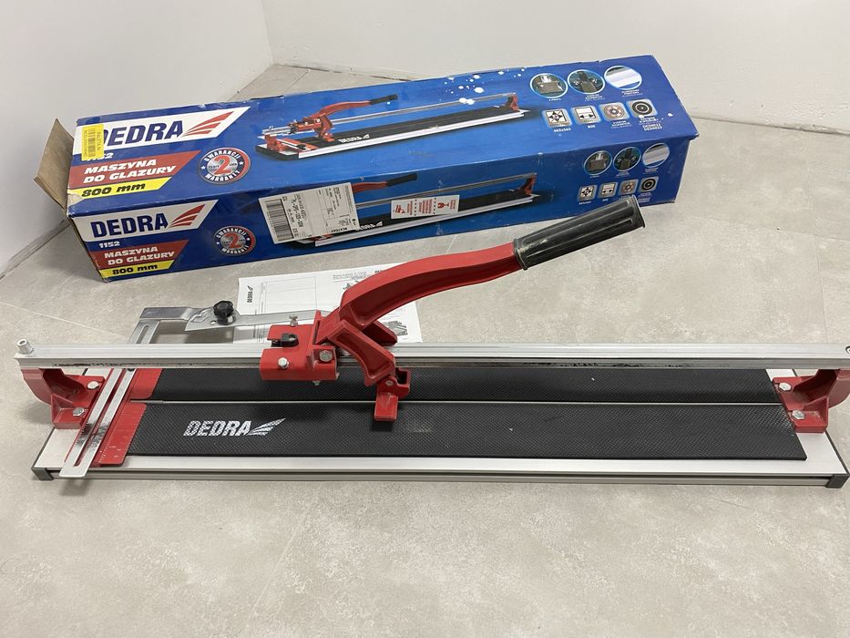 Maszynka do cięcia płytek Dedra 800