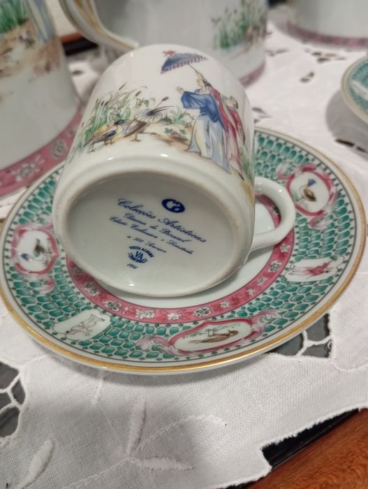 Serviços chá e café VA, dama do parasol