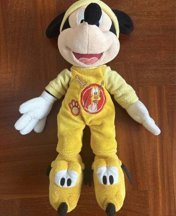 Walt Disney Mickey Mouse in Pluto