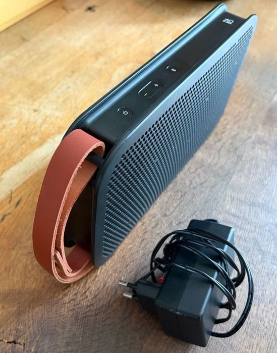 Bang & Olufsen Beoplay A2 — Preta — Excelente estado