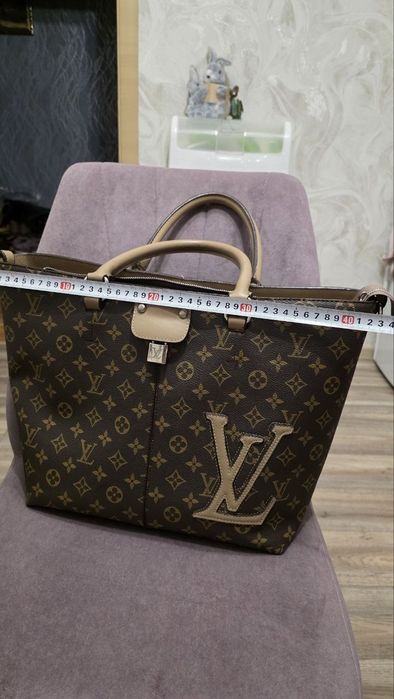 Сумка Louis Vuitton