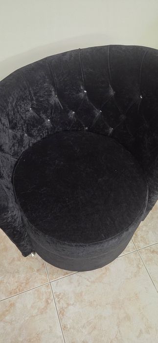 Cadeirão  preto veludo