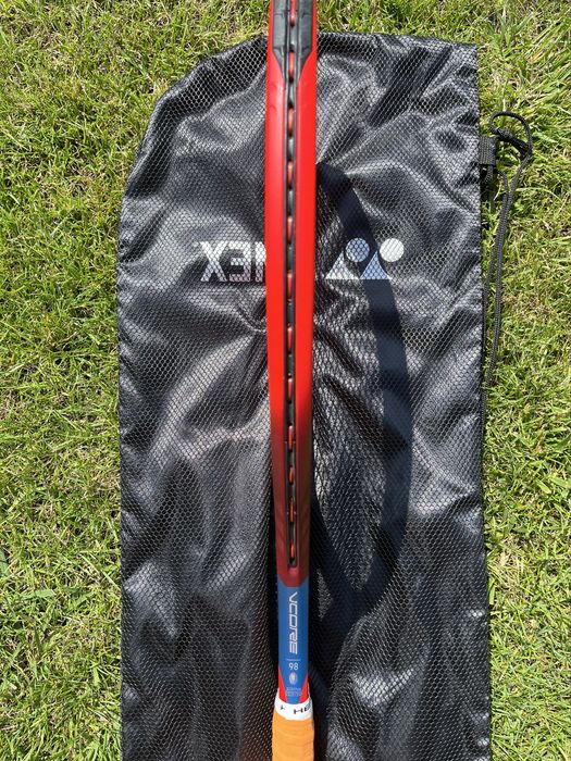 Rakieta Yonex VCORE tango red